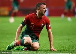 巴萨主力中场受伤，或将缺席下场比赛的简单介绍