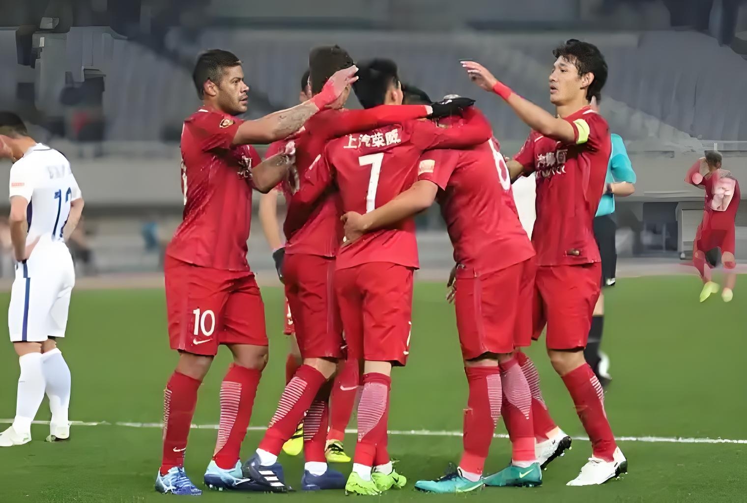 关于亚冠前中国球队抬头,国内足球雄起的信息 关于亚冠前中国球队抬头,国内足球雄起的信息