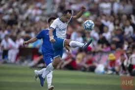 C7娱乐-精彩对决掀起热潮，球队比赛状态蒸蒸日上的简单介绍