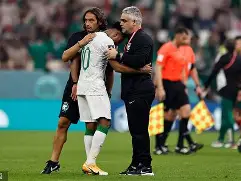 英格兰球员受伤下场，球队抱憾出局