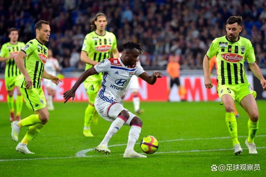 C7娱乐-洛里昂客场告捷倒带输球(洛里昂主场对巴黎圣日耳曼)