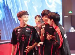 富勒姆客场不敌狼队,重回保级泥淖的简单介绍 富勒姆客场不敌狼队,重回保级泥淖的简单介绍