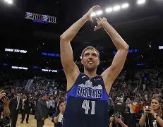 C7娱乐官网-NBA总决赛：独行侠队逆转夺冠(2021年nba季后赛独行侠)
